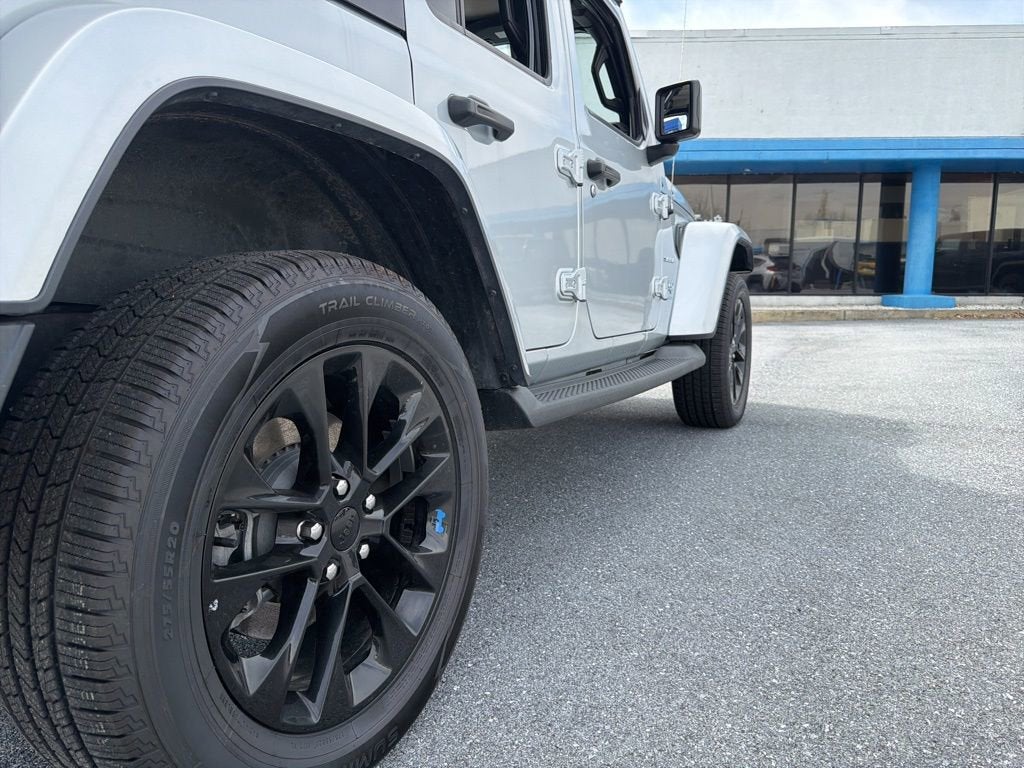 2023 Jeep Wrangler 4xe Sahara 4x4