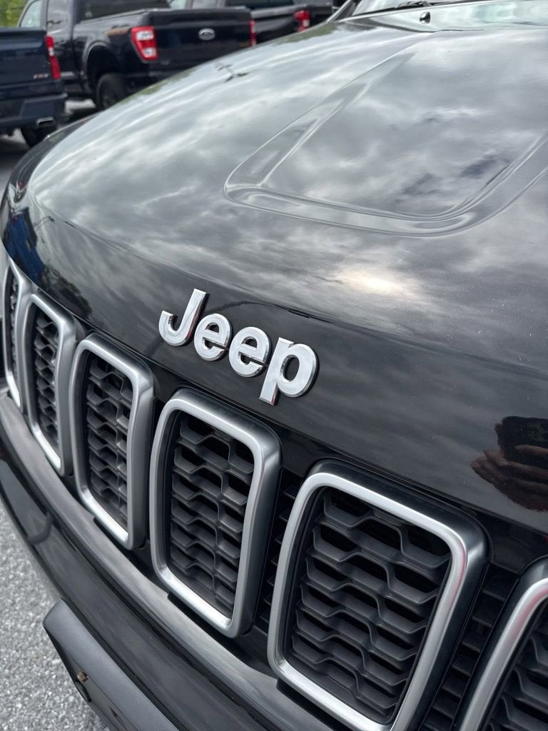 2018 Jeep Grand Cherokee Sterling Edition 4x4