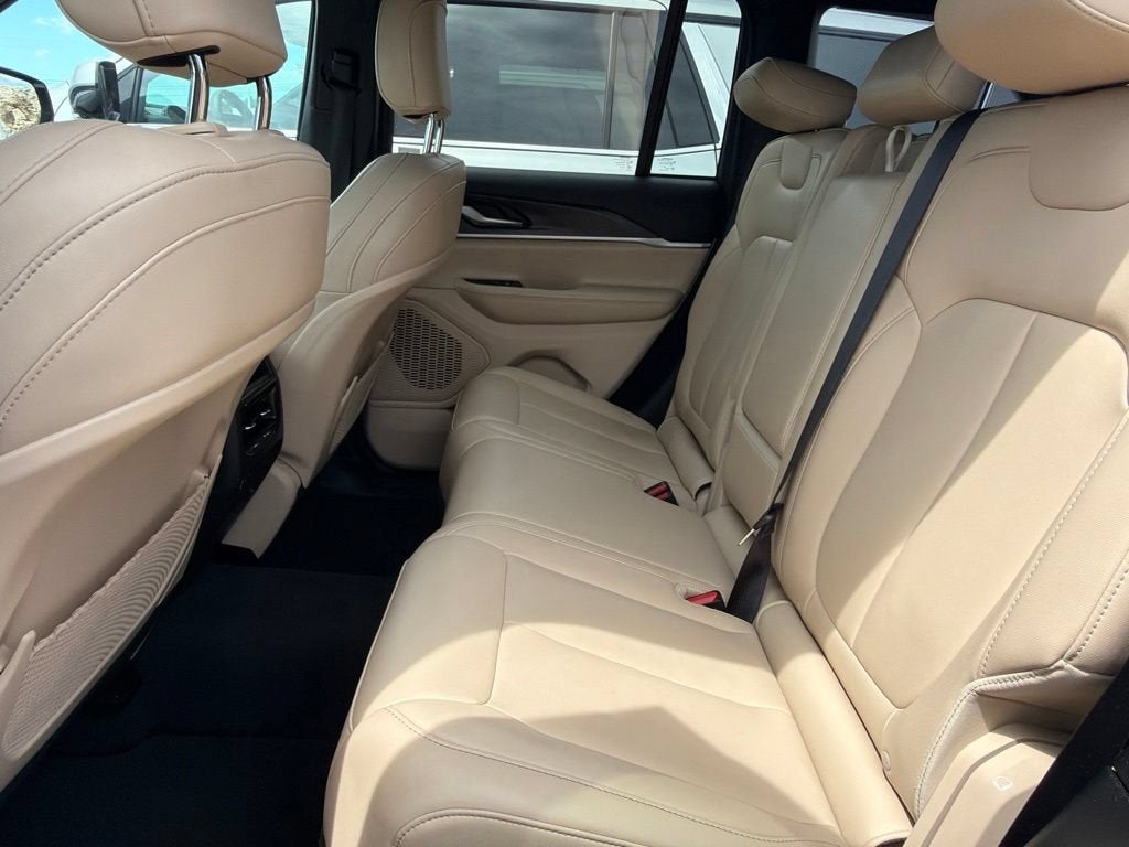 2023 Jeep Grand Cherokee Limited - Photo 12