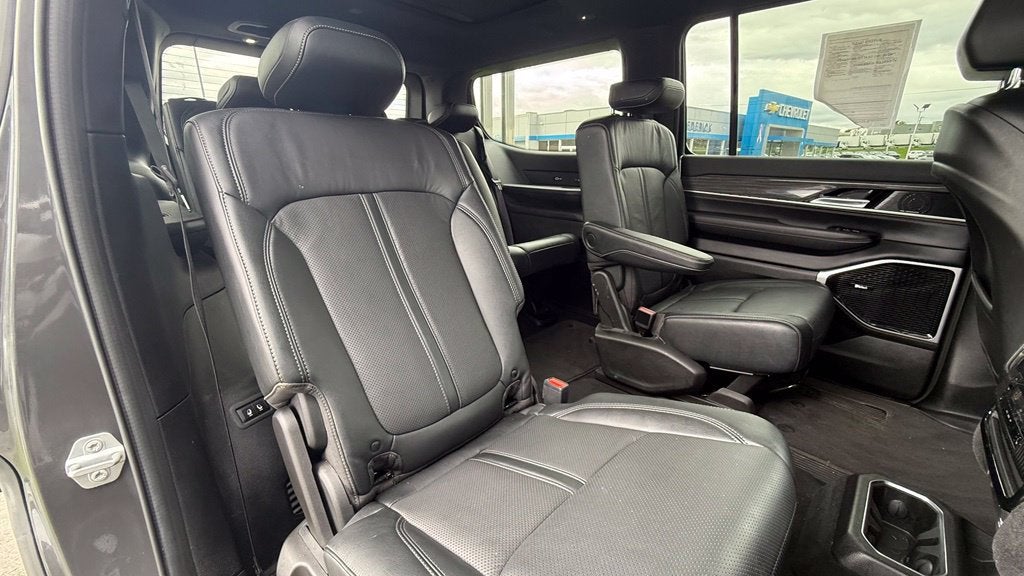 2022 Jeep Wagoneer Series III 4x4