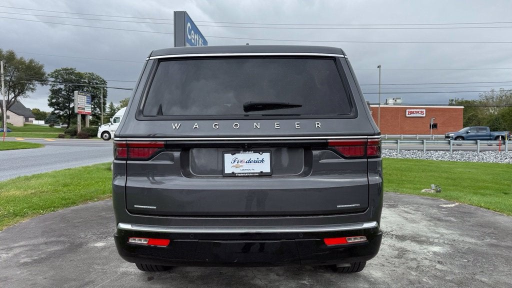 2022 Jeep Wagoneer Series III 4x4