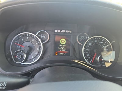 2024 RAM 1500 Big Horn Crew Cab 4x4 5'7" Box