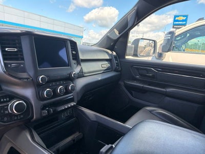 2020 RAM 1500 Big Horn Crew Cab 4x4 5'7" Box