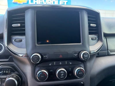 2020 RAM 1500 Big Horn Crew Cab 4x4 5'7" Box