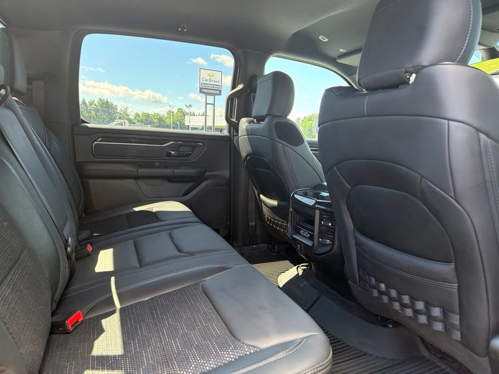 2020 RAM 1500 Big Horn Crew Cab 4x4 5'7" Box