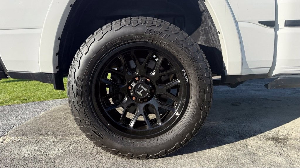 2020 RAM 1500 Limited Crew Cab 4x4 5'7" Box