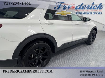 2022 Ford Explorer ST-Line