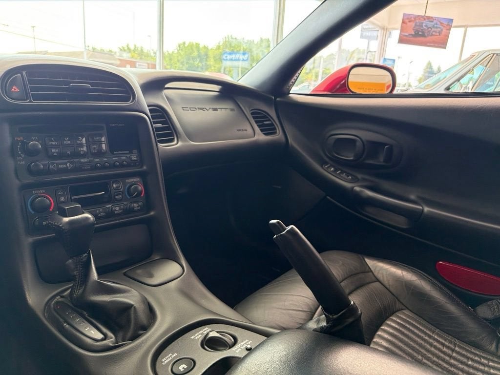 2004 Chevrolet Corvette BASE