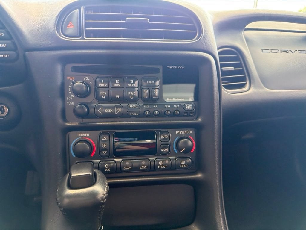 2004 Chevrolet Corvette BASE