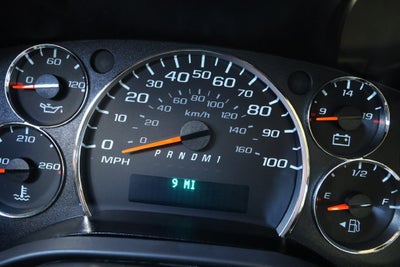 2025 Chevrolet Express Passenger 1LT