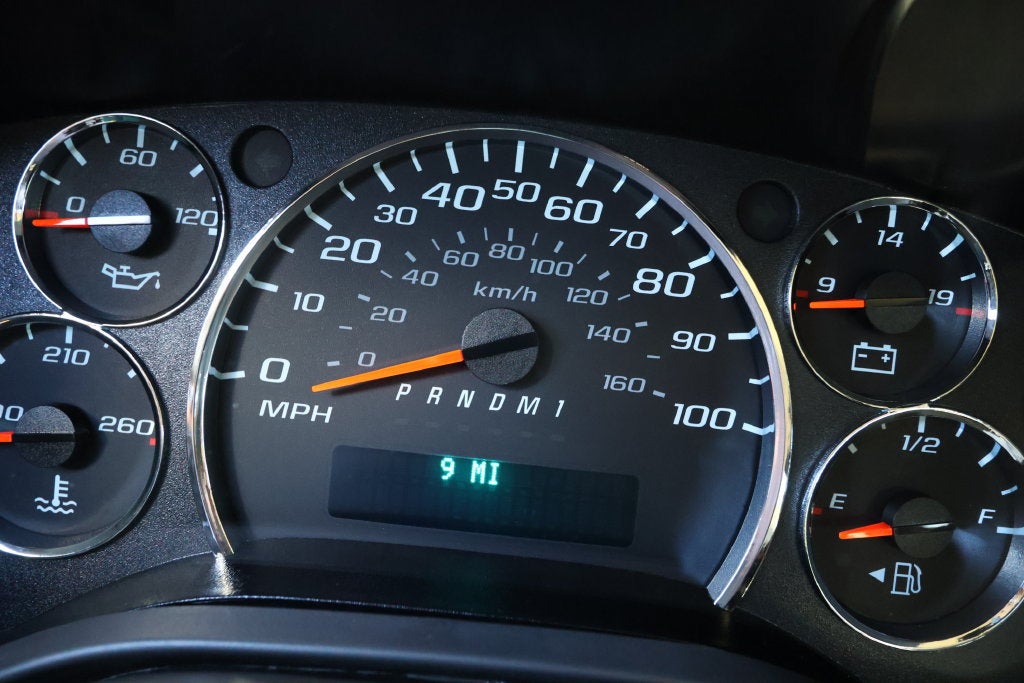 2025 Chevrolet Express Passenger 1LT