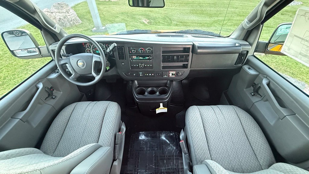 2025 Chevrolet Express Passenger LT - Photo 11