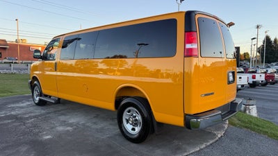 2025 Chevrolet Express Passenger 1LT