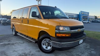 2025 Chevrolet Express Passenger 1LT