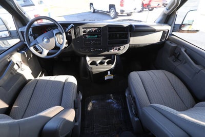 2025 Chevrolet Express Passenger 1LT