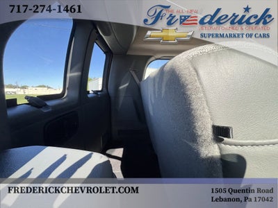 2025 Chevrolet Express Passenger 2500 1LT