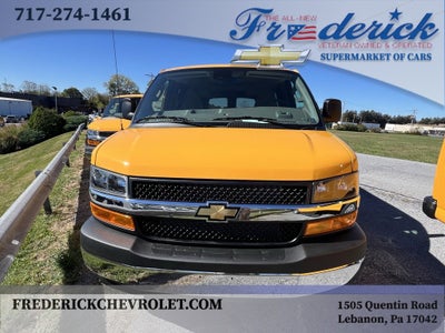 2025 Chevrolet Express Passenger 2500 1LT