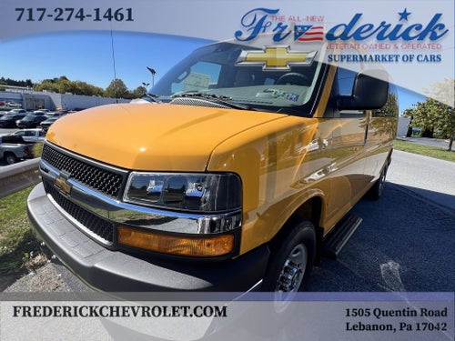 2025 Chevrolet Express Passenger 2500 1LT