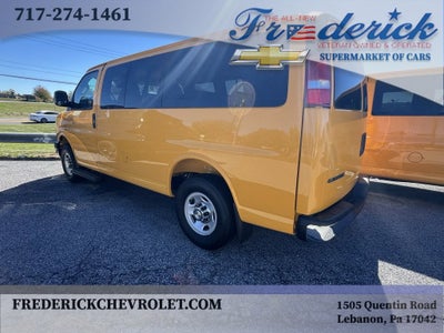 2025 Chevrolet Express Passenger 2500 1LT