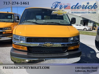 2025 Chevrolet Express Passenger 2500 1LT