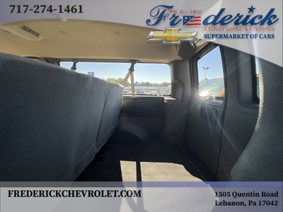2025 Chevrolet Express Passenger 3500 1LT