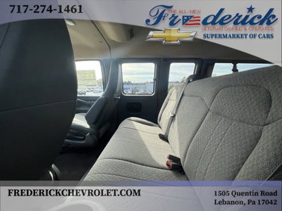 2025 Chevrolet Express Passenger 3500 1LT