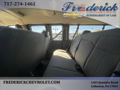 2025 Chevrolet Express Passenger 3500 1LT
