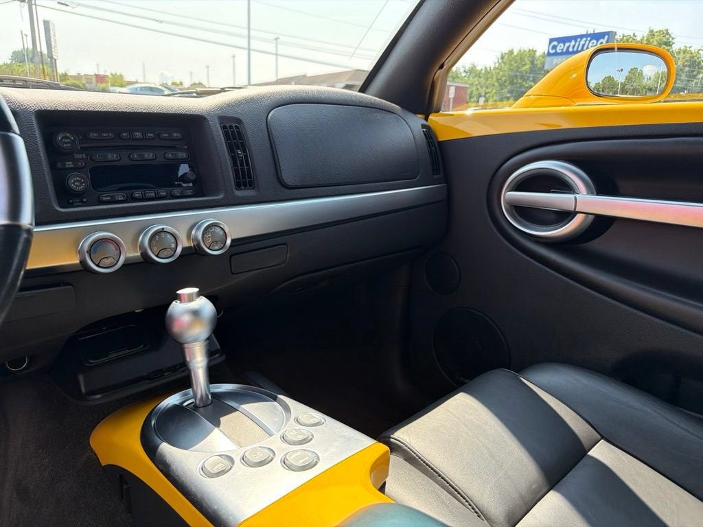 2004 Chevrolet SSR LS