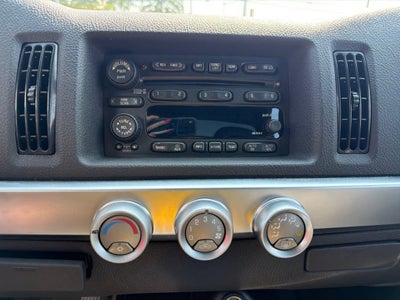 2004 Chevrolet SSR LS