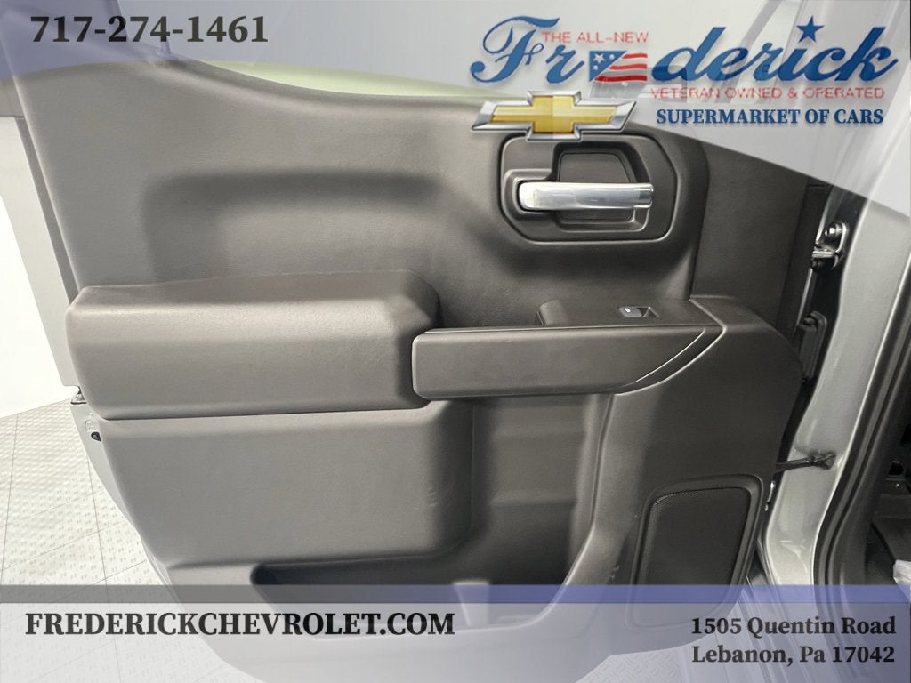 2025 Chevrolet Silverado 1500 Custom