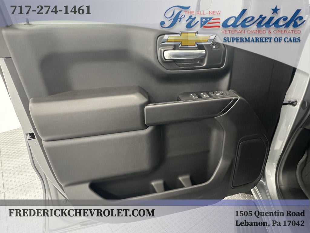 2025 Chevrolet Silverado 1500 Custom