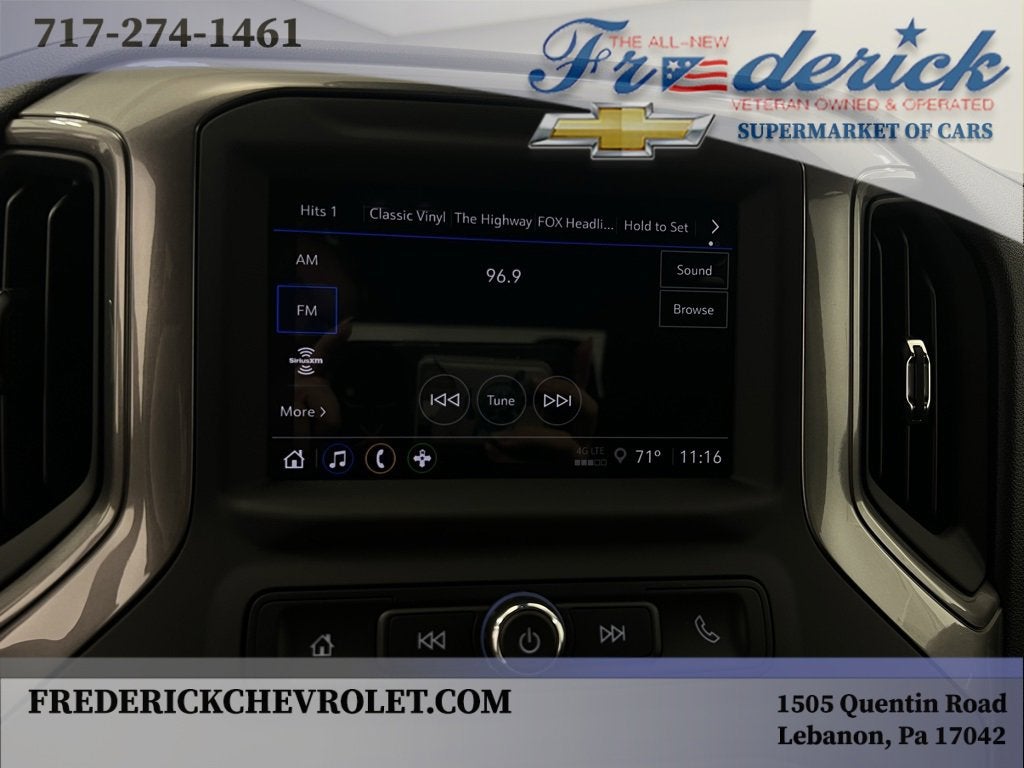 2025 Chevrolet Silverado 1500 Custom