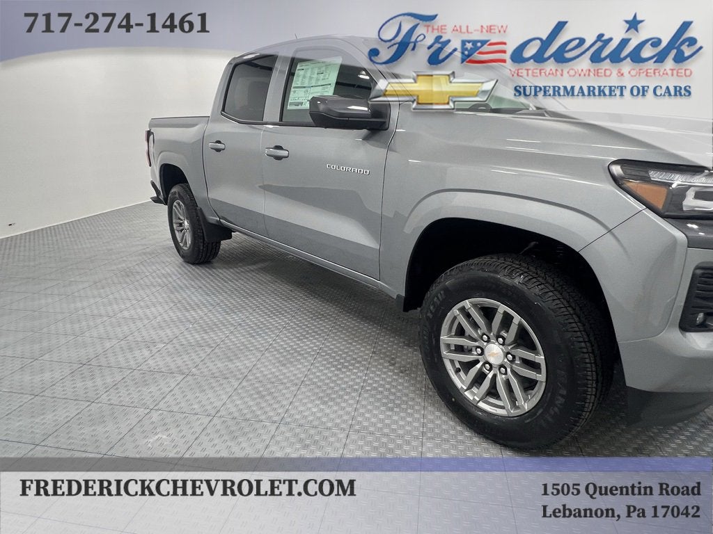 2025 Chevrolet Colorado WT/LT