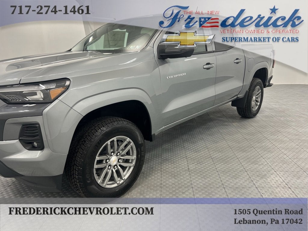 2025 Chevrolet Colorado WT/LT