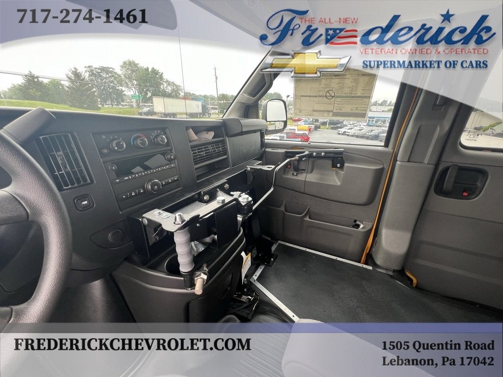 2024 Chevrolet Express Cargo 2500 WT