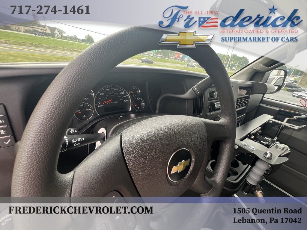 2024 Chevrolet Express Cargo 2500 WT