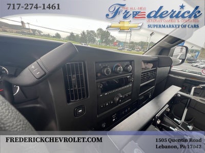 2024 Chevrolet Express Cargo 2500 WT