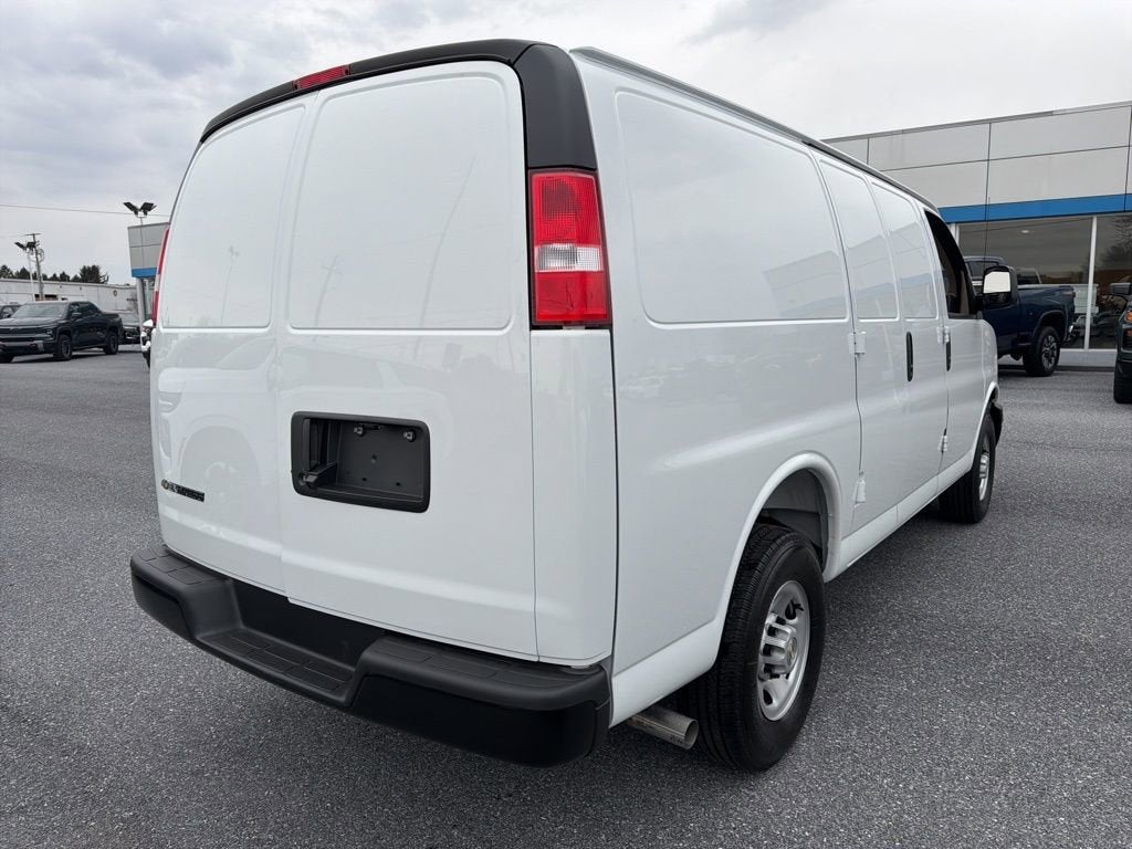 2026 Chevrolet Express Cargo WT