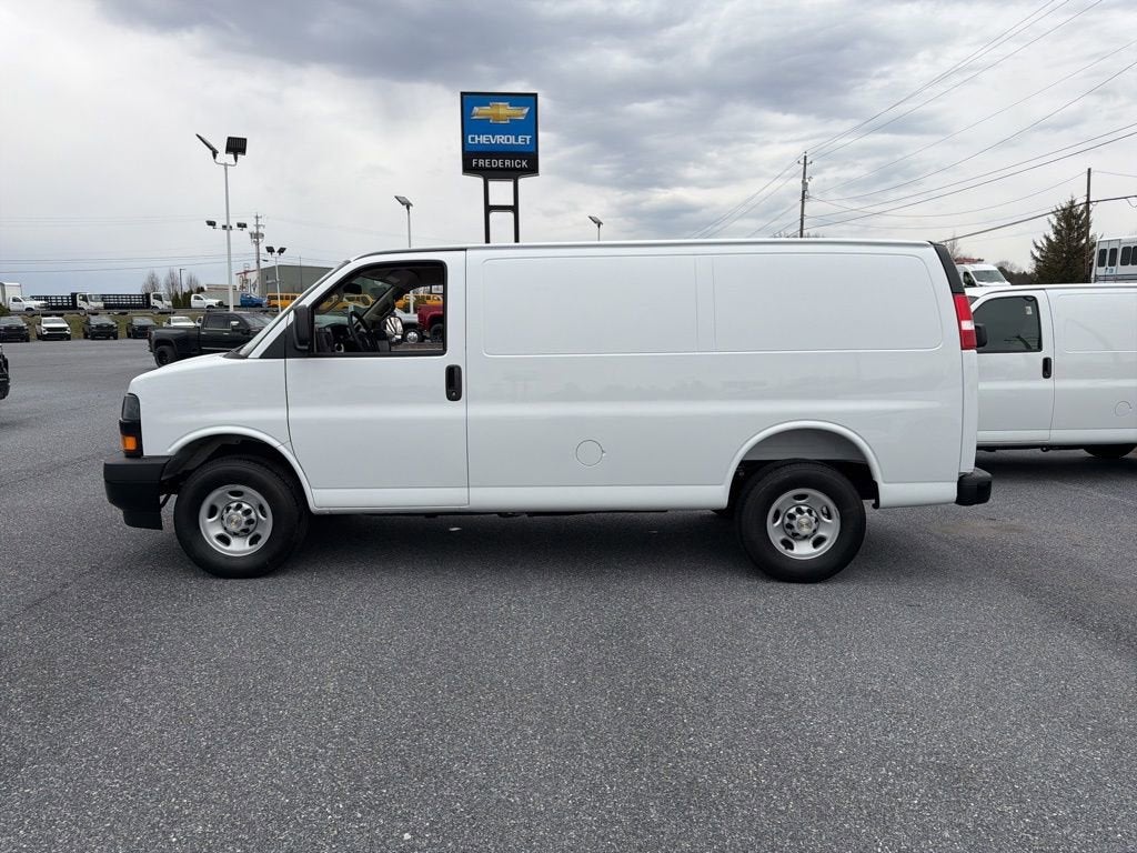 2026 Chevrolet Express Cargo WT