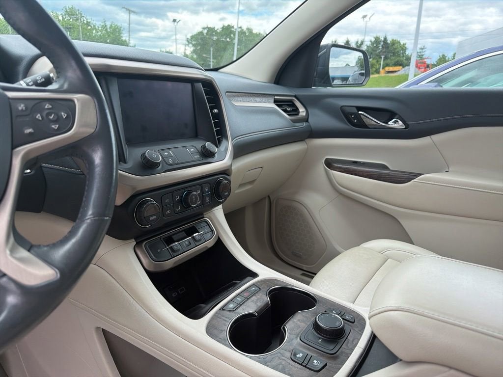 2021 GMC Acadia Denali