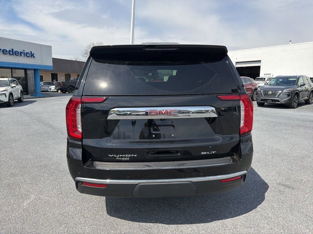 2022 GMC Yukon SLT