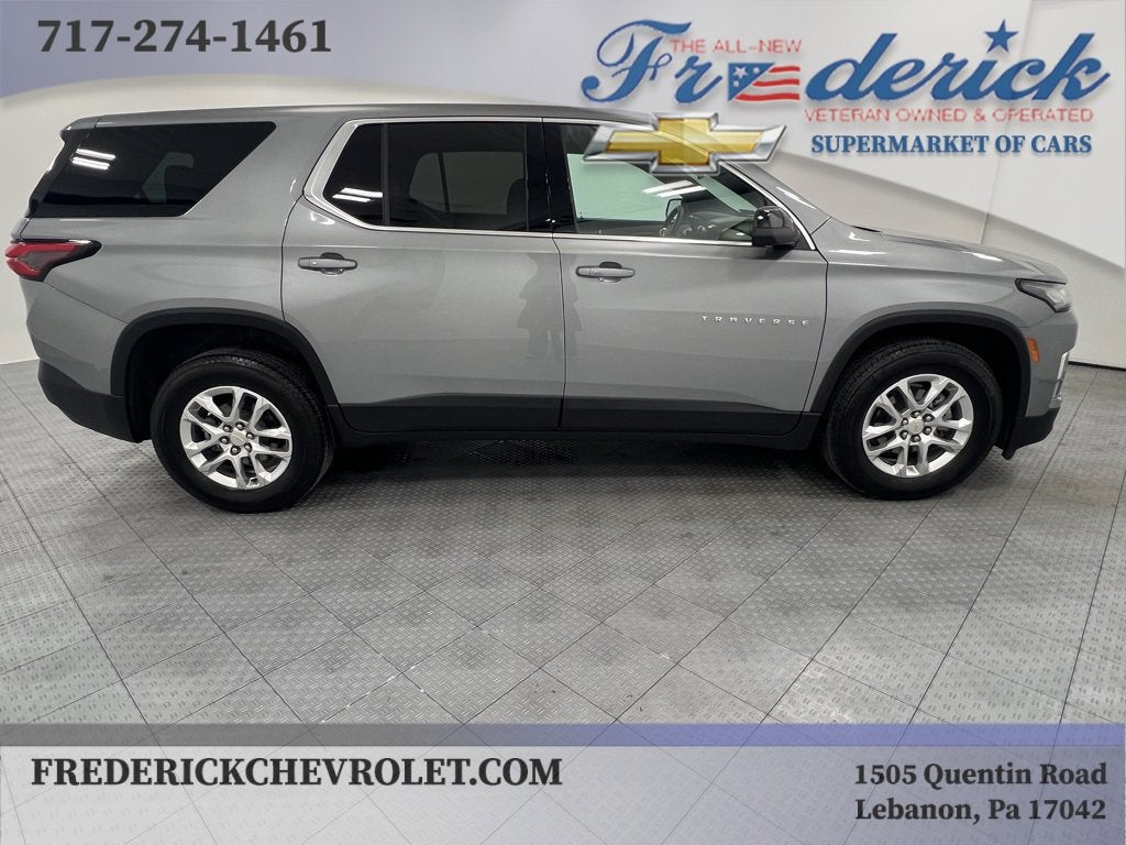 2023 Chevrolet Traverse LS