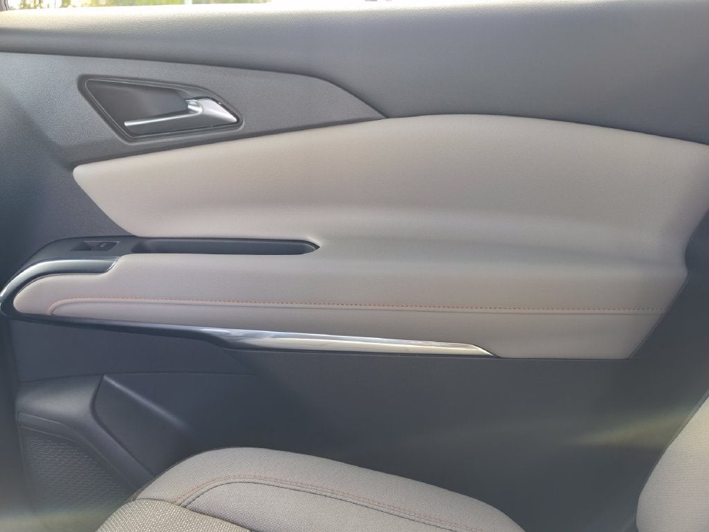 2027 Chevrolet Traverse AWD LT