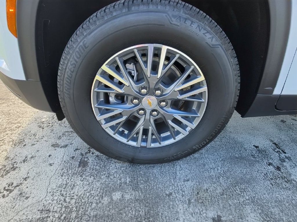 2027 Chevrolet Traverse LT - Photo 26
