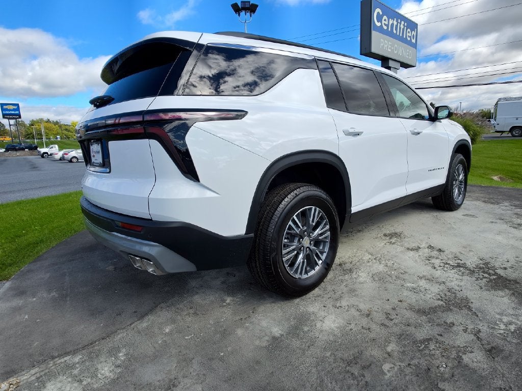 2027 Chevrolet Traverse LT - Photo 6