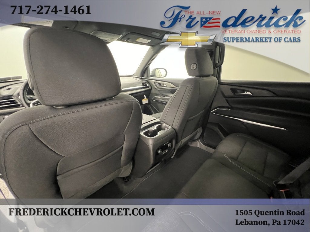 2025 Chevrolet Traverse LT