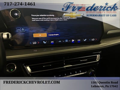 2025 Chevrolet Traverse LT