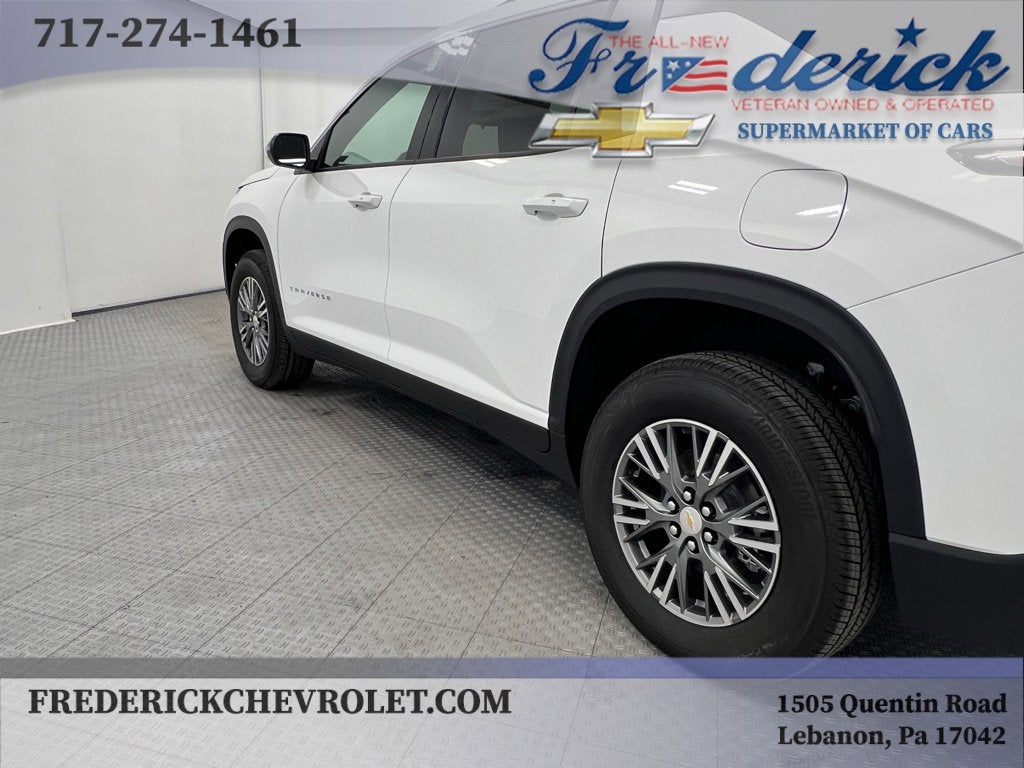 2025 Chevrolet Traverse LT