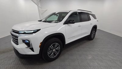 2025 Chevrolet Traverse LT