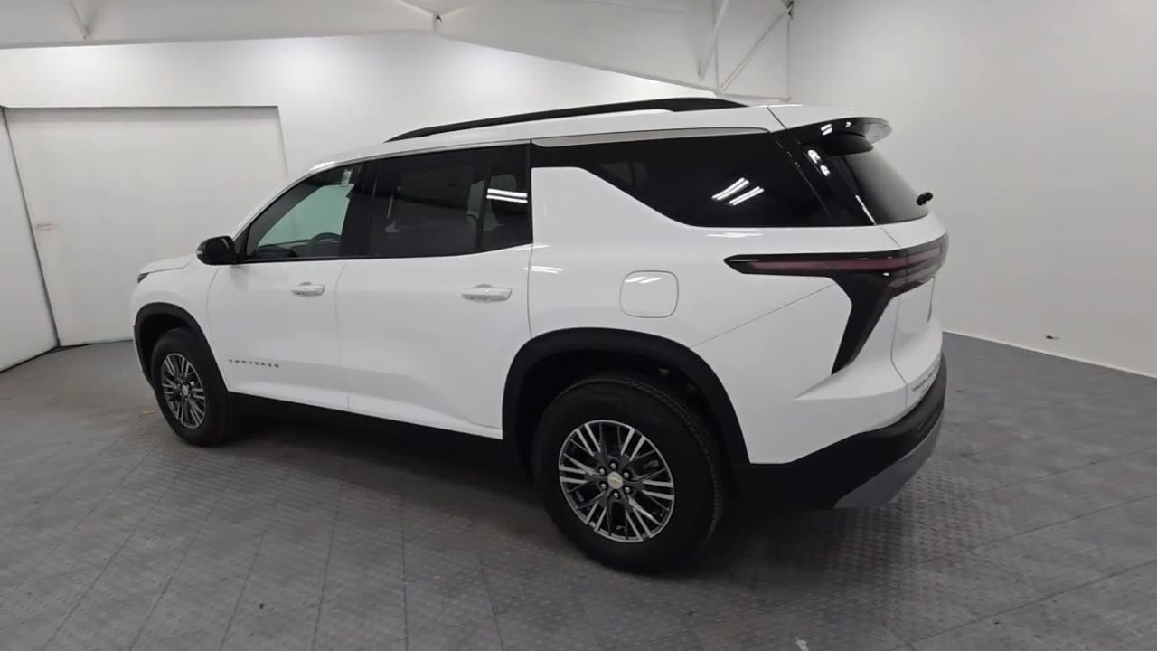 2025 Chevrolet Traverse LT